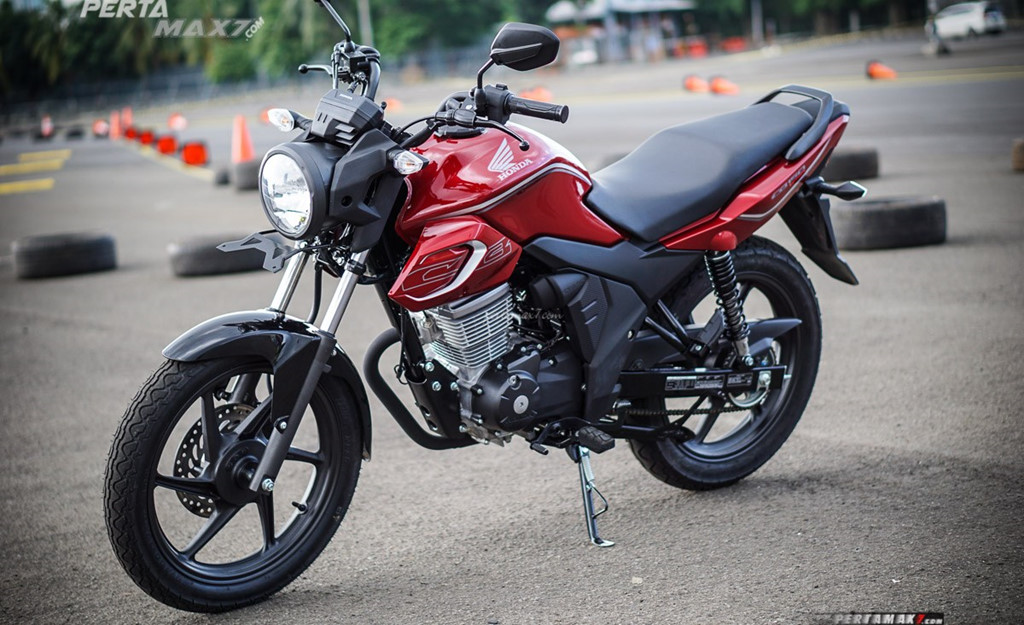 Ảnh chi tiết Honda CB150R Verza vừa ra mắt